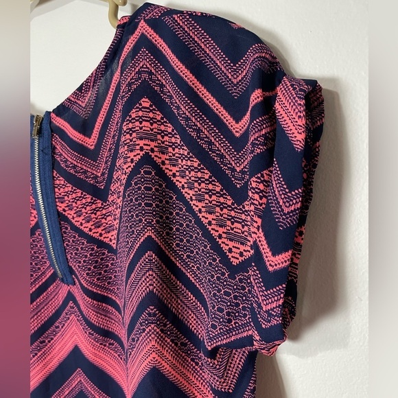 Pink Republic Short Sleeve Chevron Blouse - Picture 9 of 11